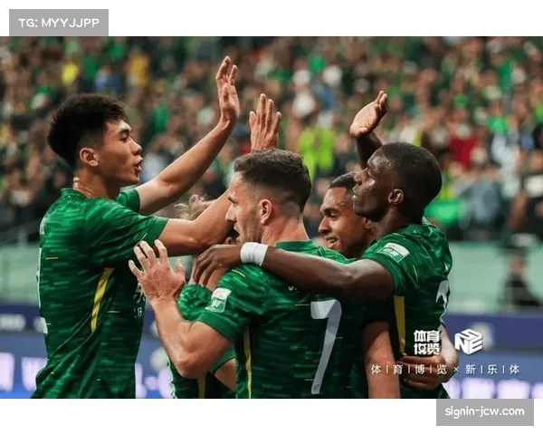 北京国安对阵上海海港 吴少聪统领中场 达万古加搭档锋线 法比奥冲锋助力球队